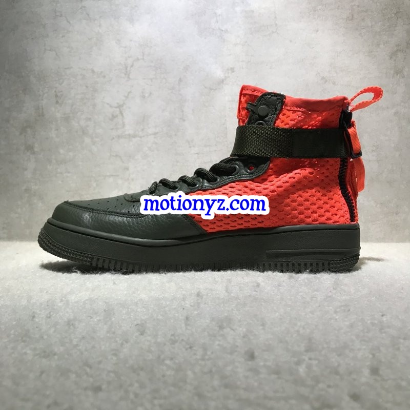 Nk SF Air Force 1 Mid QS Red